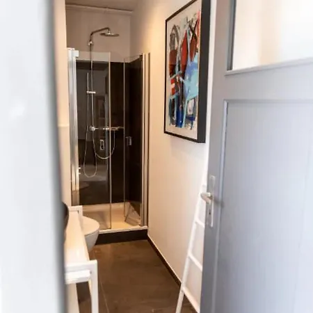 Einzelzimmer Standard * München